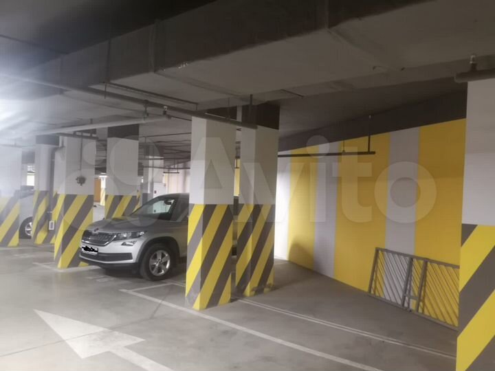 Машиноместо, 14 м²