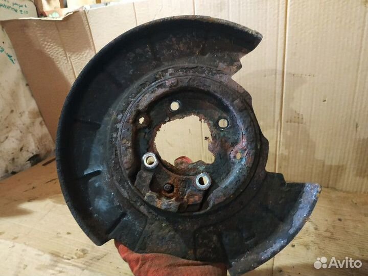 Пыльник тормозного диска Rover 75