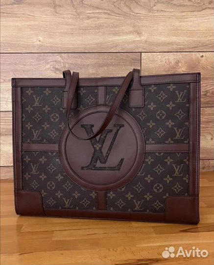 Сумка Louis Vuitton