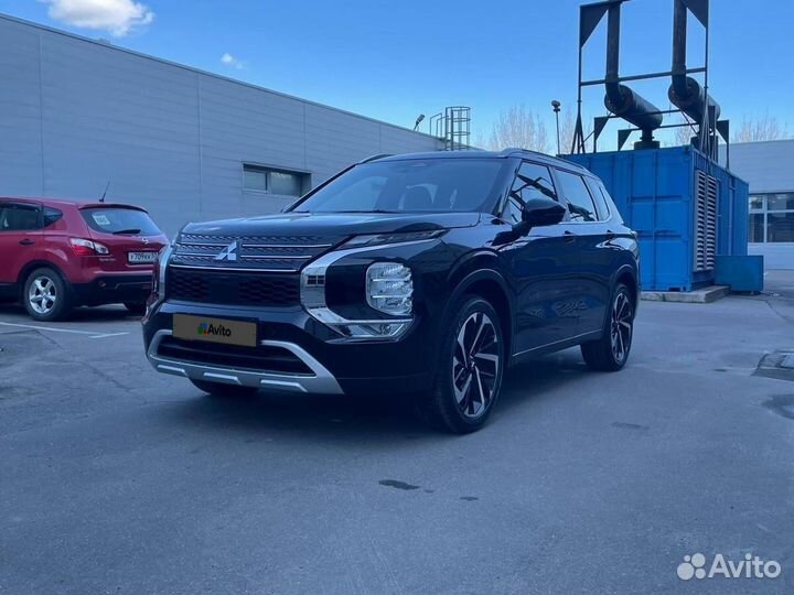 Mitsubishi Outlander 2.5 CVT, 2022