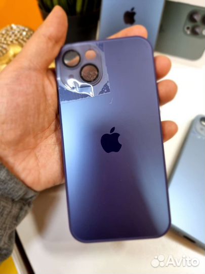 Чехол с MagSafe и защитной камеры для iPhone 13