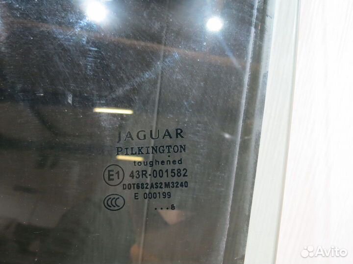 Стекло заднее левое Jaguar XF