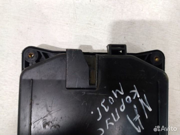Корпус блока управления двс Nissan Almera N16