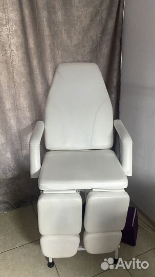 Кресло педикюрное бу