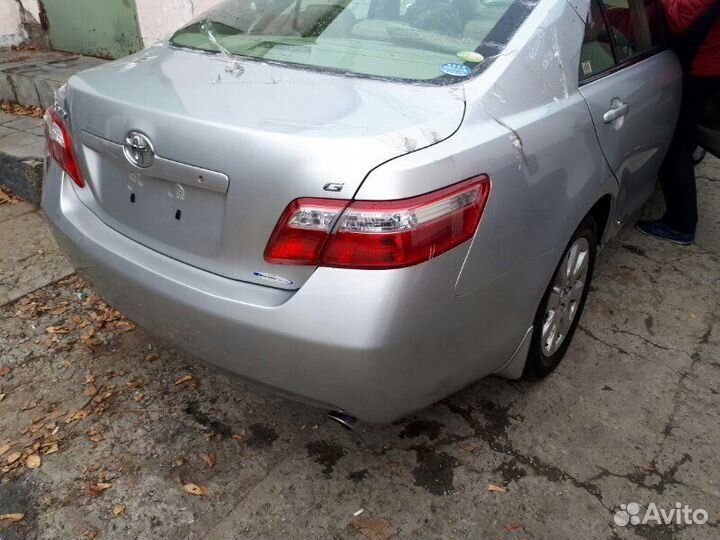 Замок двери задний правый Toyota Camry ACV40 2AZ
