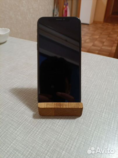 iPhone X, 256 ГБ