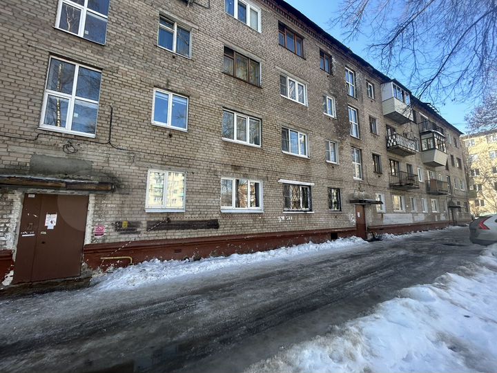 2-к. квартира, 44 м², 1/4 эт.