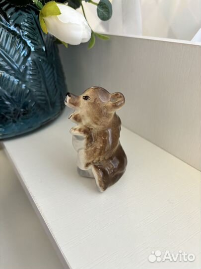 Фарфоровая фигурка лфз