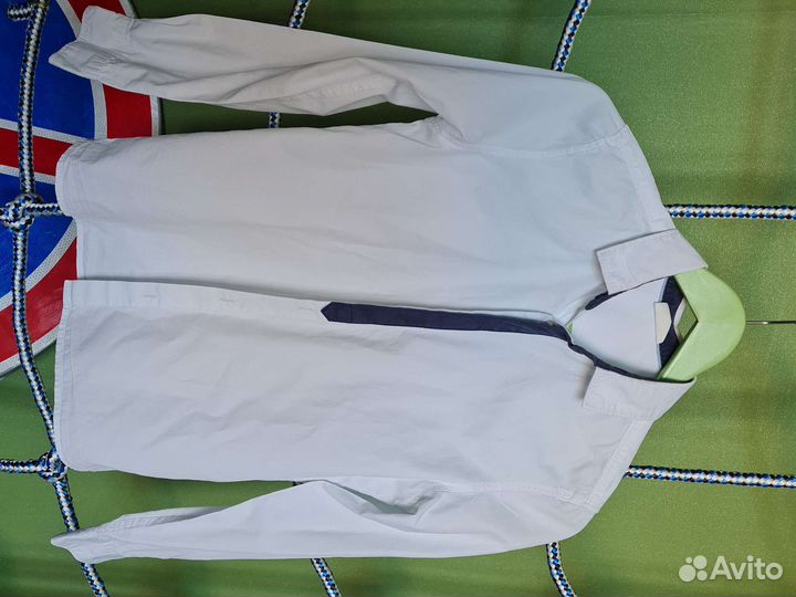 Рубашка с галстуком в отличном состоянии