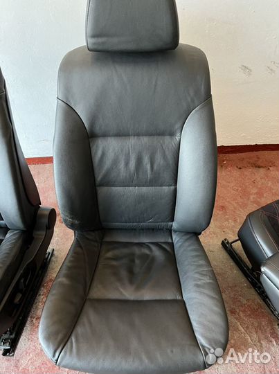 Передние сиденья bmw e60