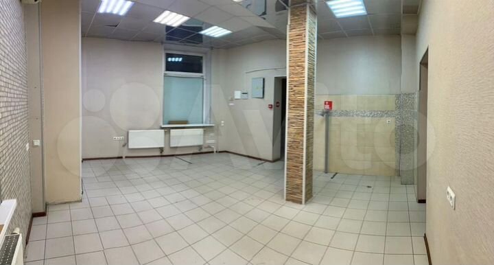 Метро Комендантский, 64м,1 эт,собственник