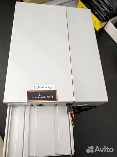 Asic майнер Bitmain Antminer S19