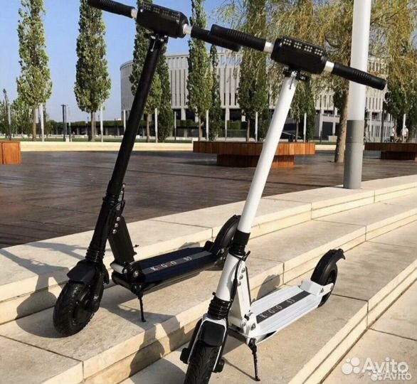 Самокат электрический KugooS3