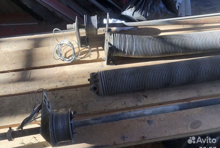 Направляющие стойки изгибы для секционный ворот