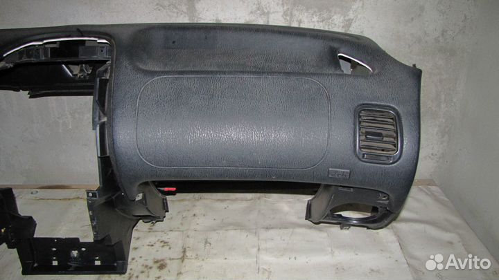 Торпедо Митсубиси Каризма