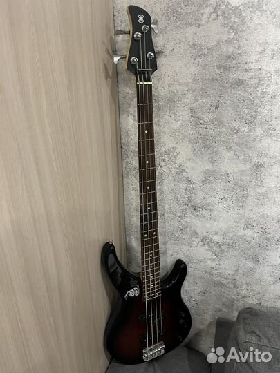 Бас гитара Yamaha trbx174