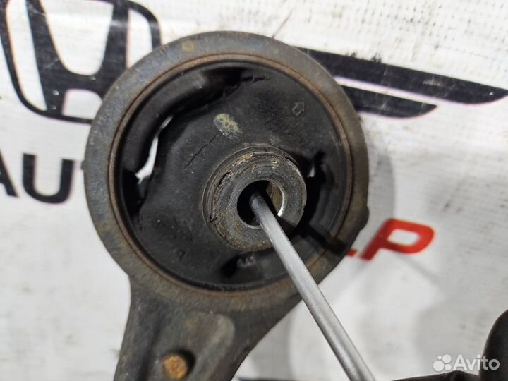 Рычаг нижний передний левый Honda Accord CW2 K24A