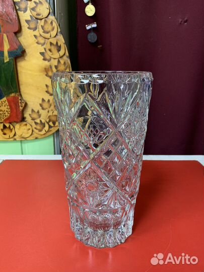 Хрустальная ваза