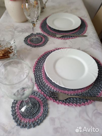 Салфетки сервировочные вязаные