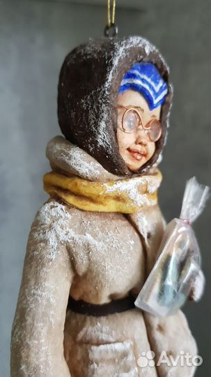 Ватная ёлочная игрушка Мальчик с подарками СССР