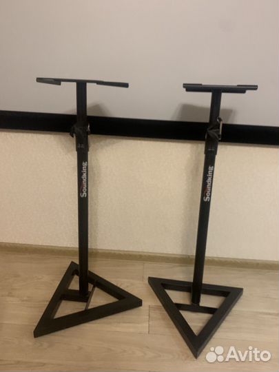 Стойки для студийных мониторов SoundKing