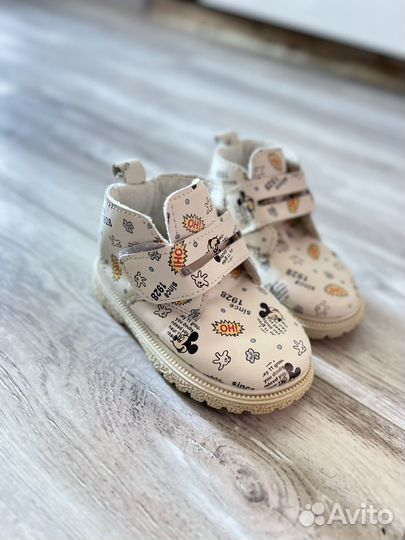 Ботинки для девочки 20