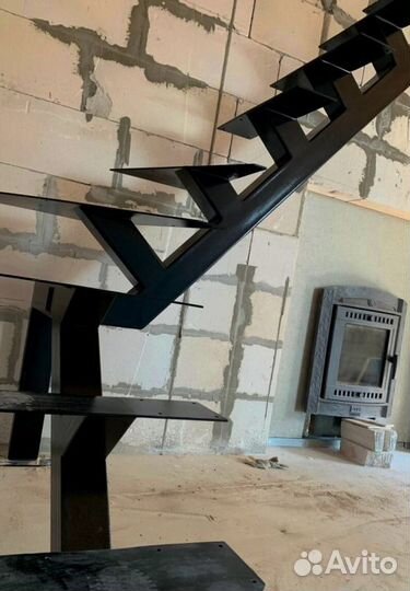 Лестничиный металлокаркас