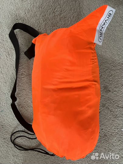 Надувной диван Биван