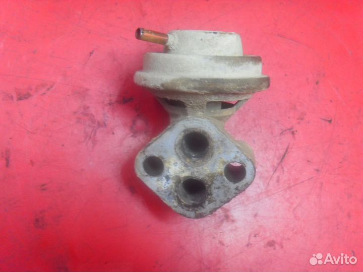 Клапан вакуумный 0K24720300A Kia Clarus 1996-2001