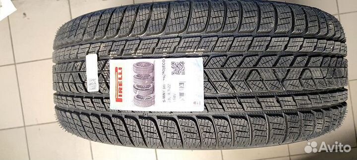 Pirelli Scorpion Winter 315/40 R21 115W