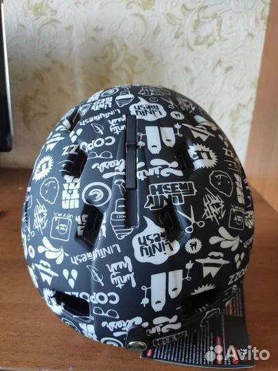 Шлем горнолыжный новый