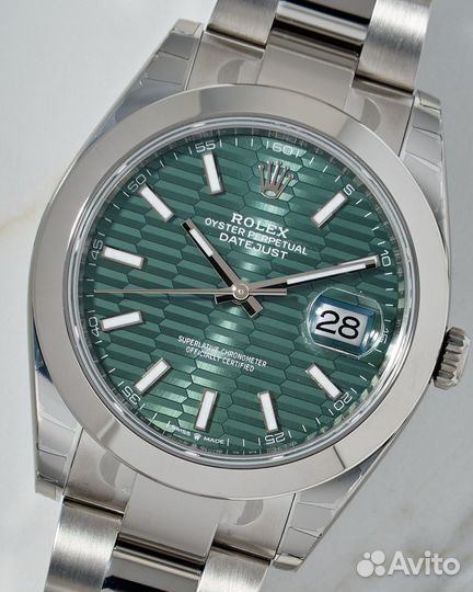 Rolex Oyster Perpetual Datejust 41mm Green Fluted