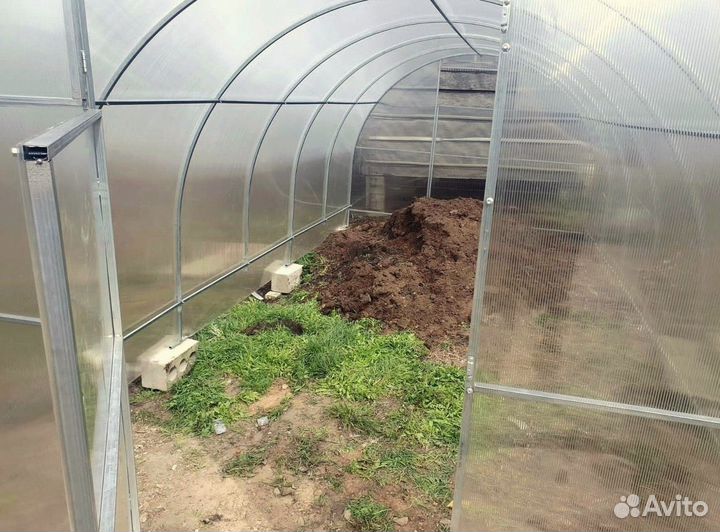 Теплица из поликарбоната