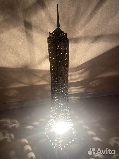 Эйфелева башня светильник