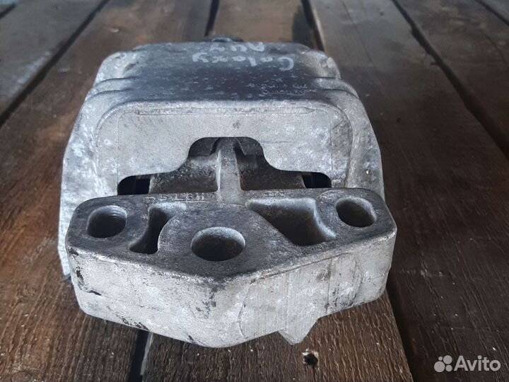 Подушка двигателя VW Sharan 00-10 1.9 TDI