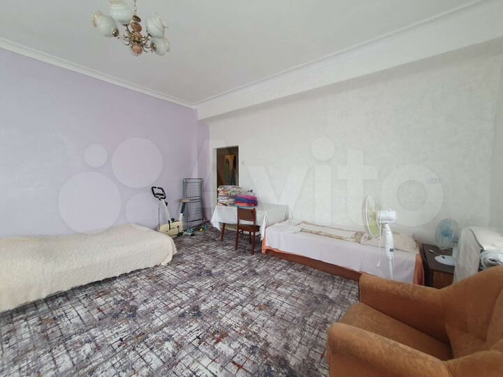 2-к. квартира, 75 м², 2/5 эт.