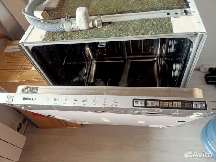 Посудомоечная машина Beko bin 5832 60 см бу