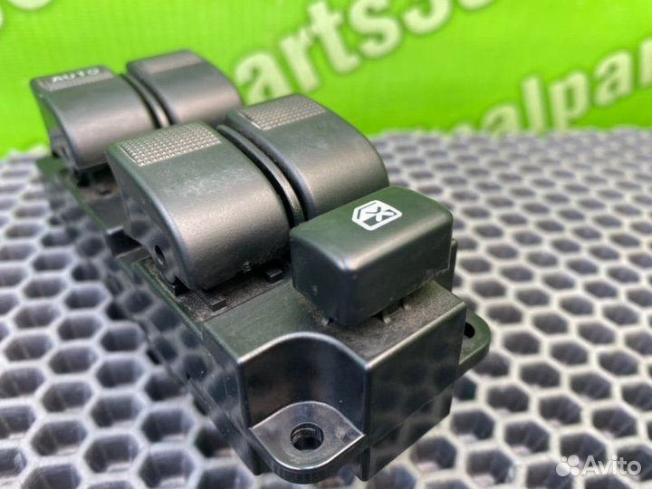 Блок эсп передний левый Mazda Mpv LW5W GY-DE 2.5