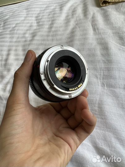 Canon ef 28mm f 1.8 usm