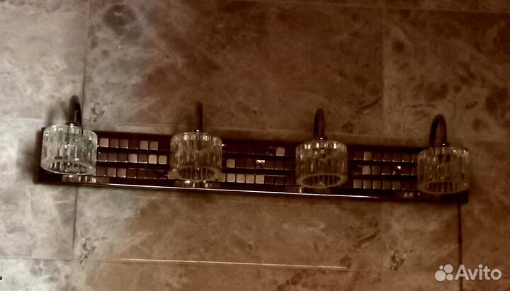 Светильник для ванной комнаты