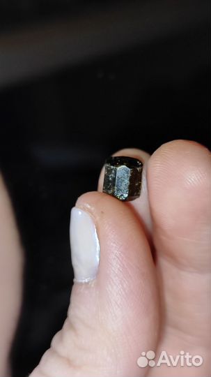 Вилуит кристалл