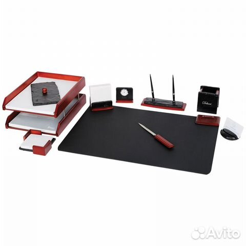 Настольный набор для руководителя (канцтовары)