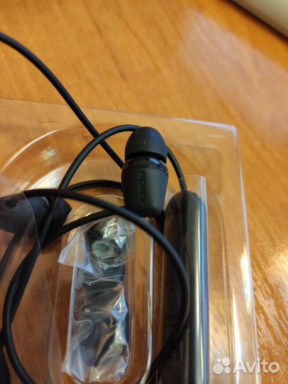 Беспроводные наушники