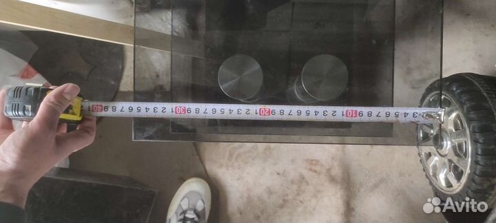 Стеклянная тумба