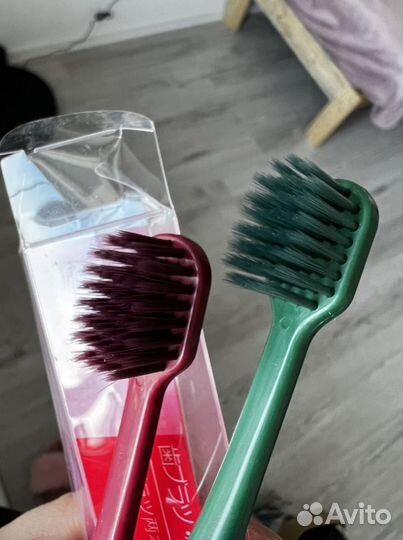 Зубная щетка