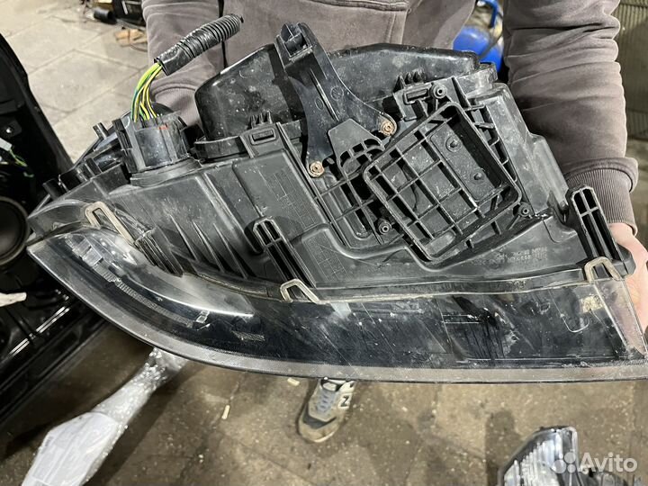 Фара правая Land Rover Freelander 2