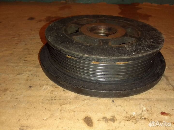 Шкив коленвала двс 2.3 Volkswagen Passat B5 AGZ