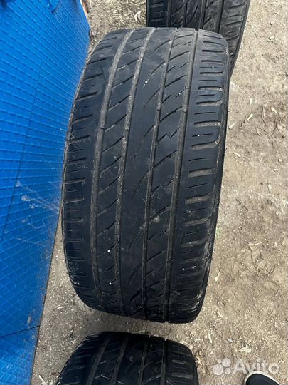 Maxtrek Fortis T5 245/35 R20 95Y