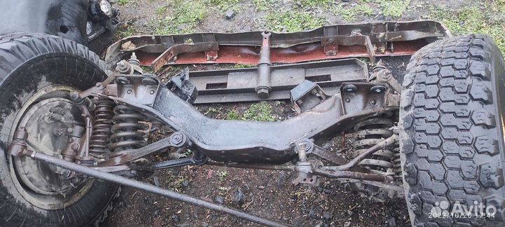 Передняя балка