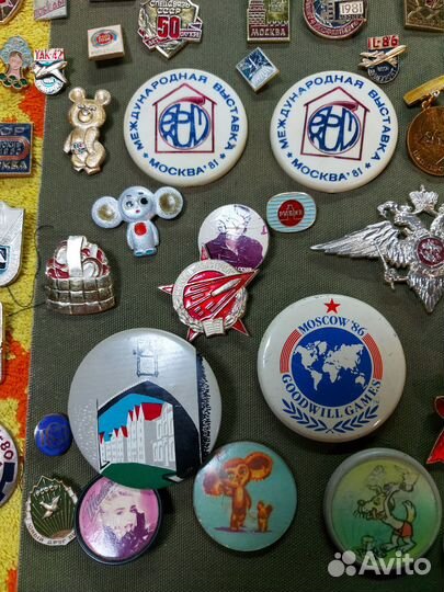 Значки времен СССР